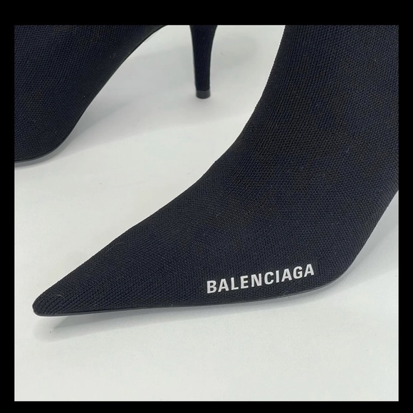 Balenciaga Logo black knit ankle boots - Picture 6 of 10